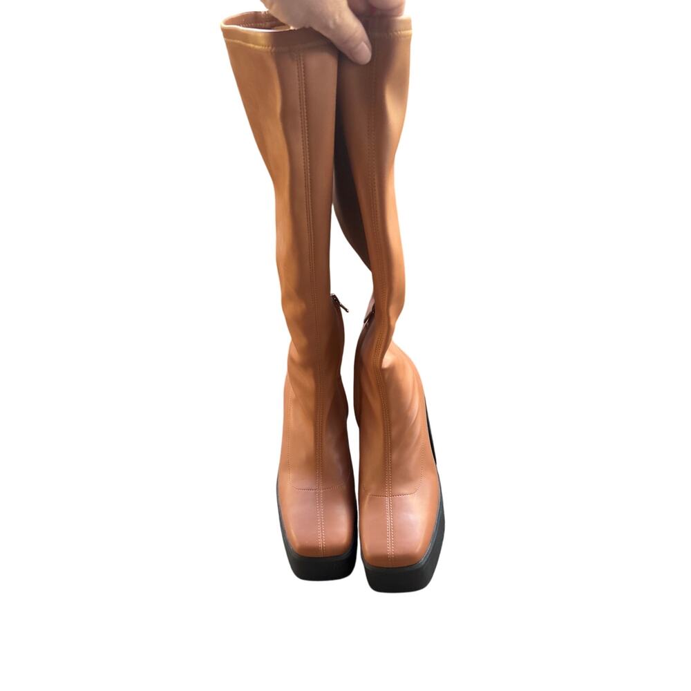 NWOB Katy Perry Brown The Heighten Stretch Boot Sz 6